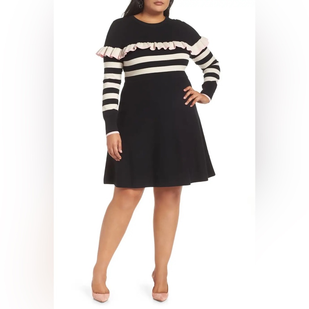1901 Black Knit Skirt with Pink Trim